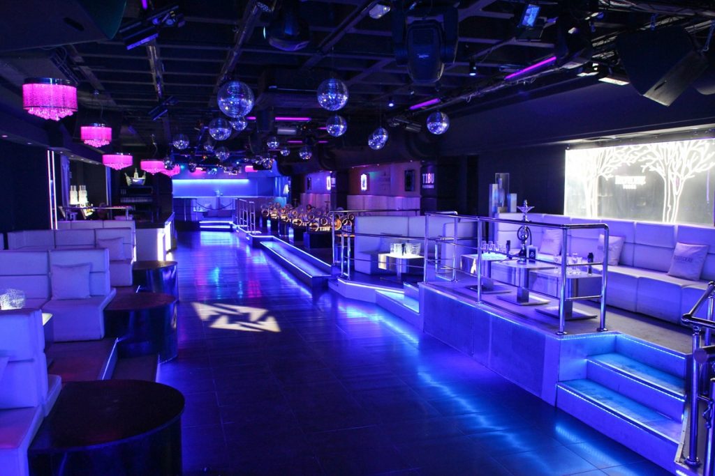 Choosing a night club in Marbella - YOUR Partner for Holiday Rentals in ...